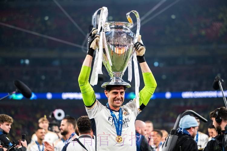 再创历史！皇马收入破10亿欧 净资产5.74亿欧